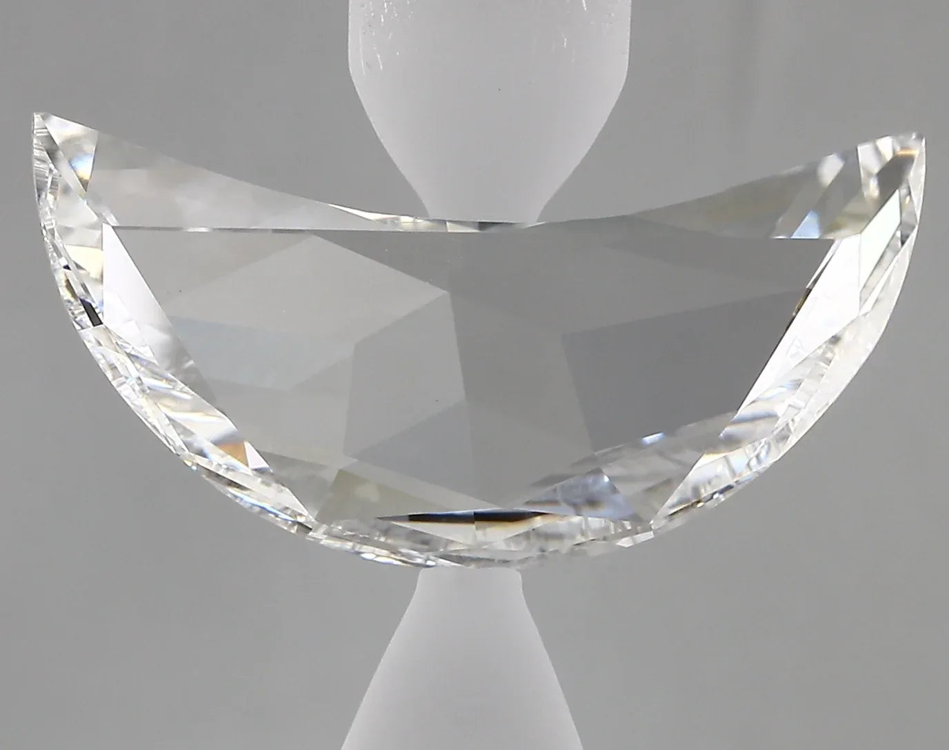 Lab Grown Diamond – HALF MOON – 4.85 ct – F/vs1 – IGI - The Lab Jewelry