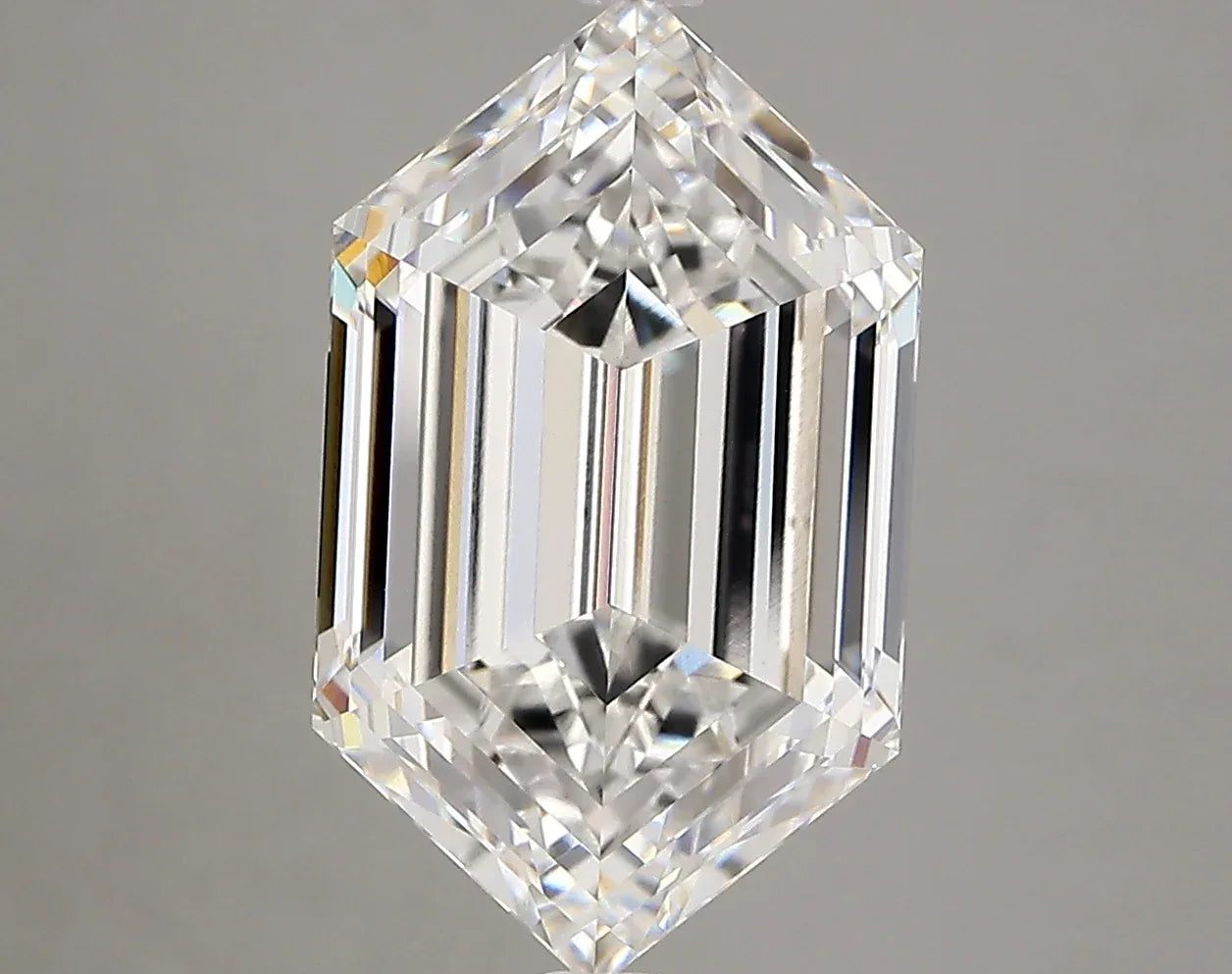 Lab Grown Diamond – LONG HEXAGON – 5.05 ct – D/vvs2 – IGI - The Lab Jewelry
