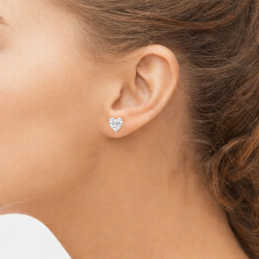 THE ORBIT_01 Stud Earrings – Heart Lab Diamond