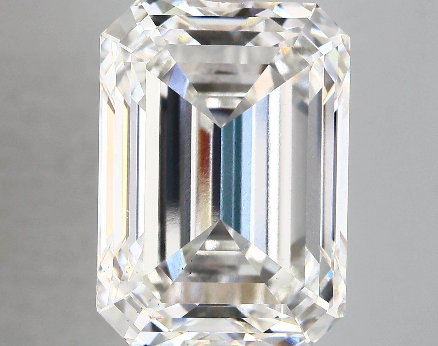 EMERALD lab grown diamond 17.04ct G/vs2