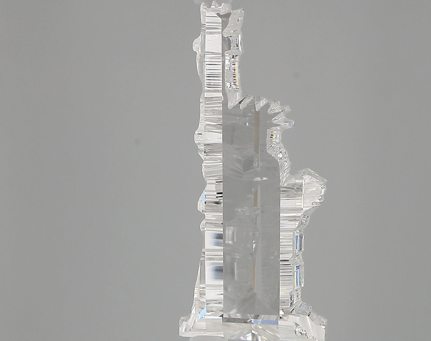 STATUE OF LIBERTY lab grown diamond 4.98ct F/vs1