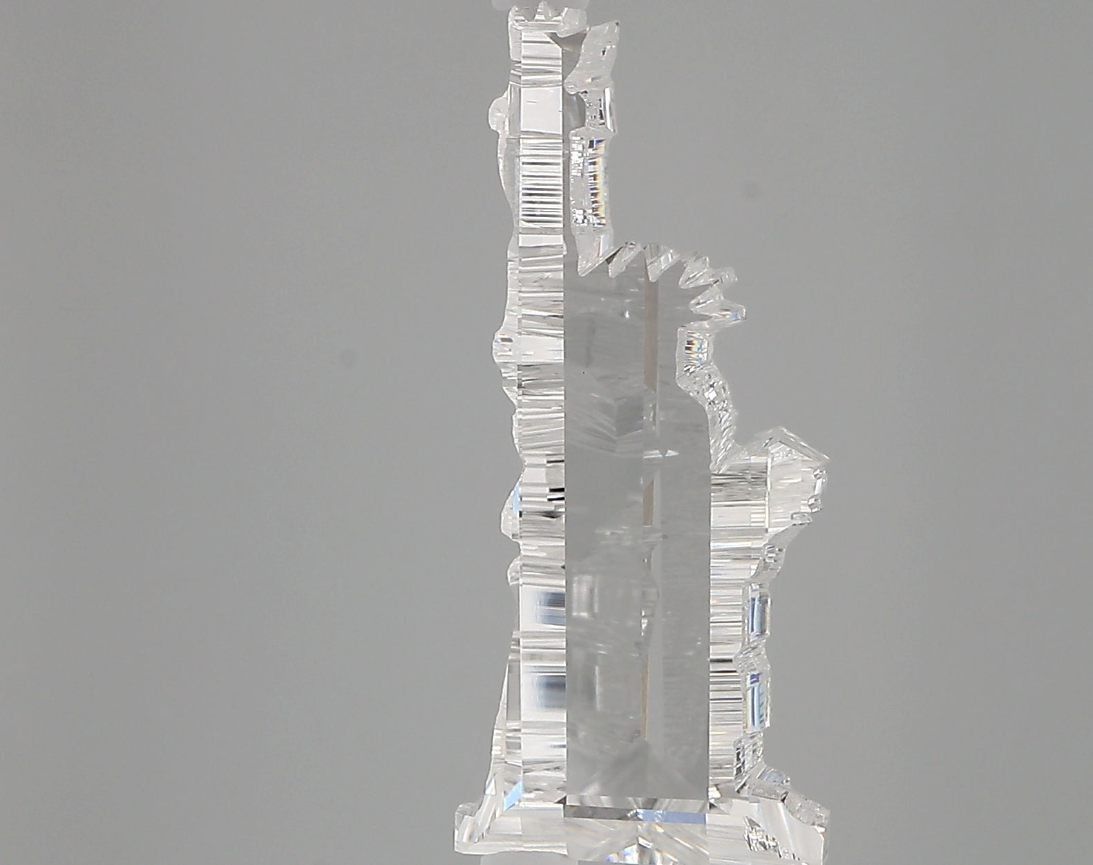 STATUE OF LIBERTY lab grown diamond 4.98ct F/vs1