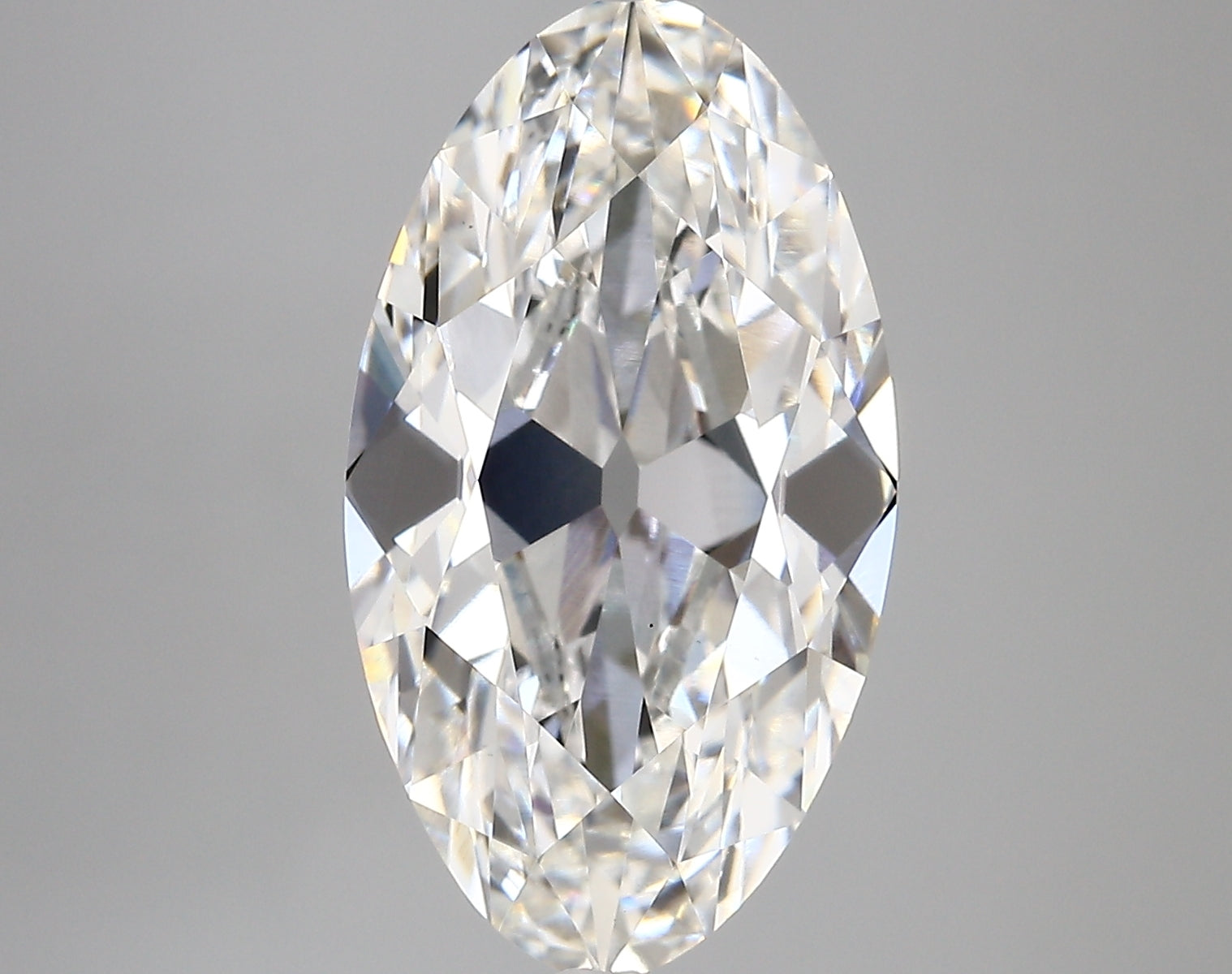 MOVAL lab grown diamond 6.69ct F/vs1