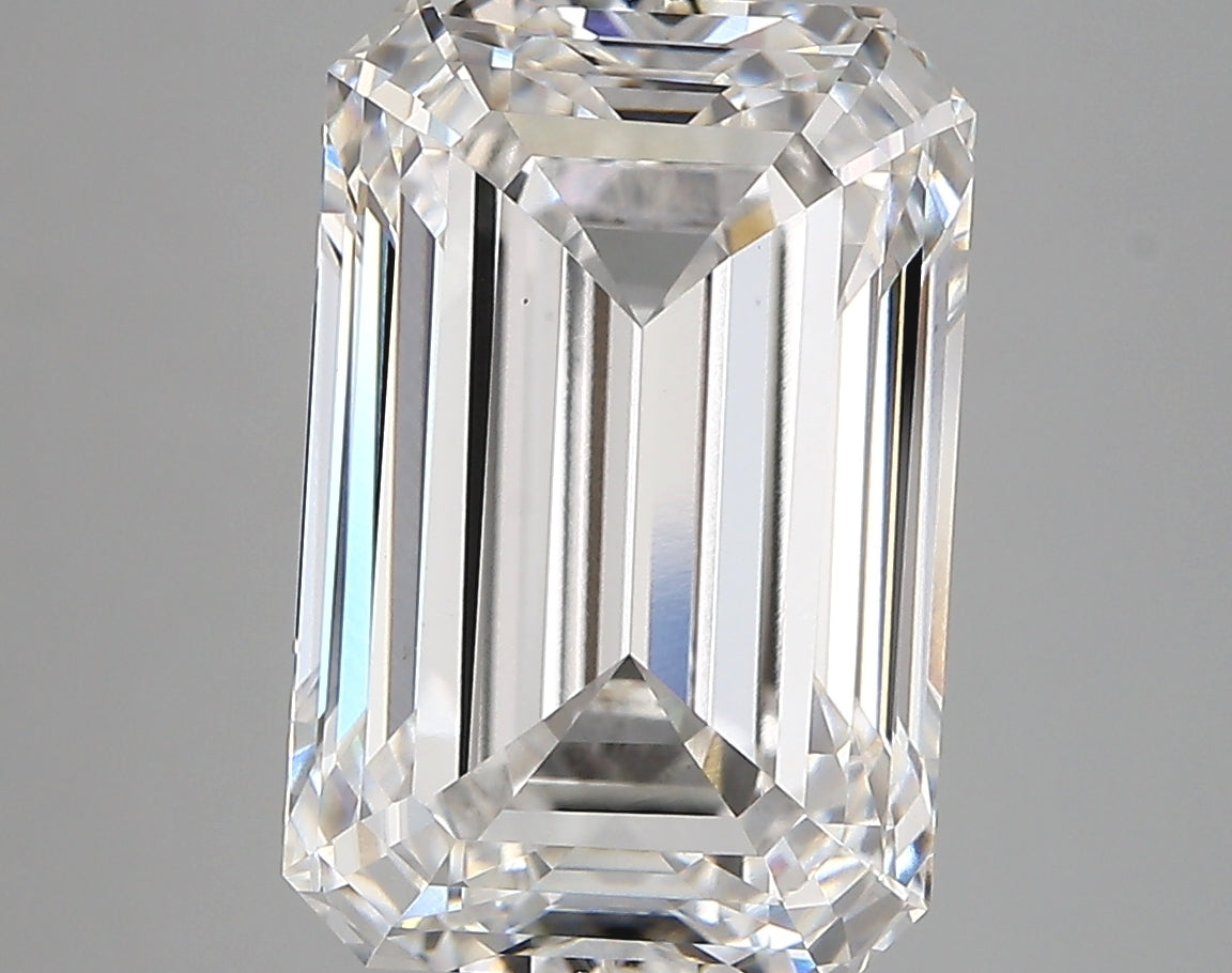 EMERALD lab grown diamond 6.99ct G/vvs2