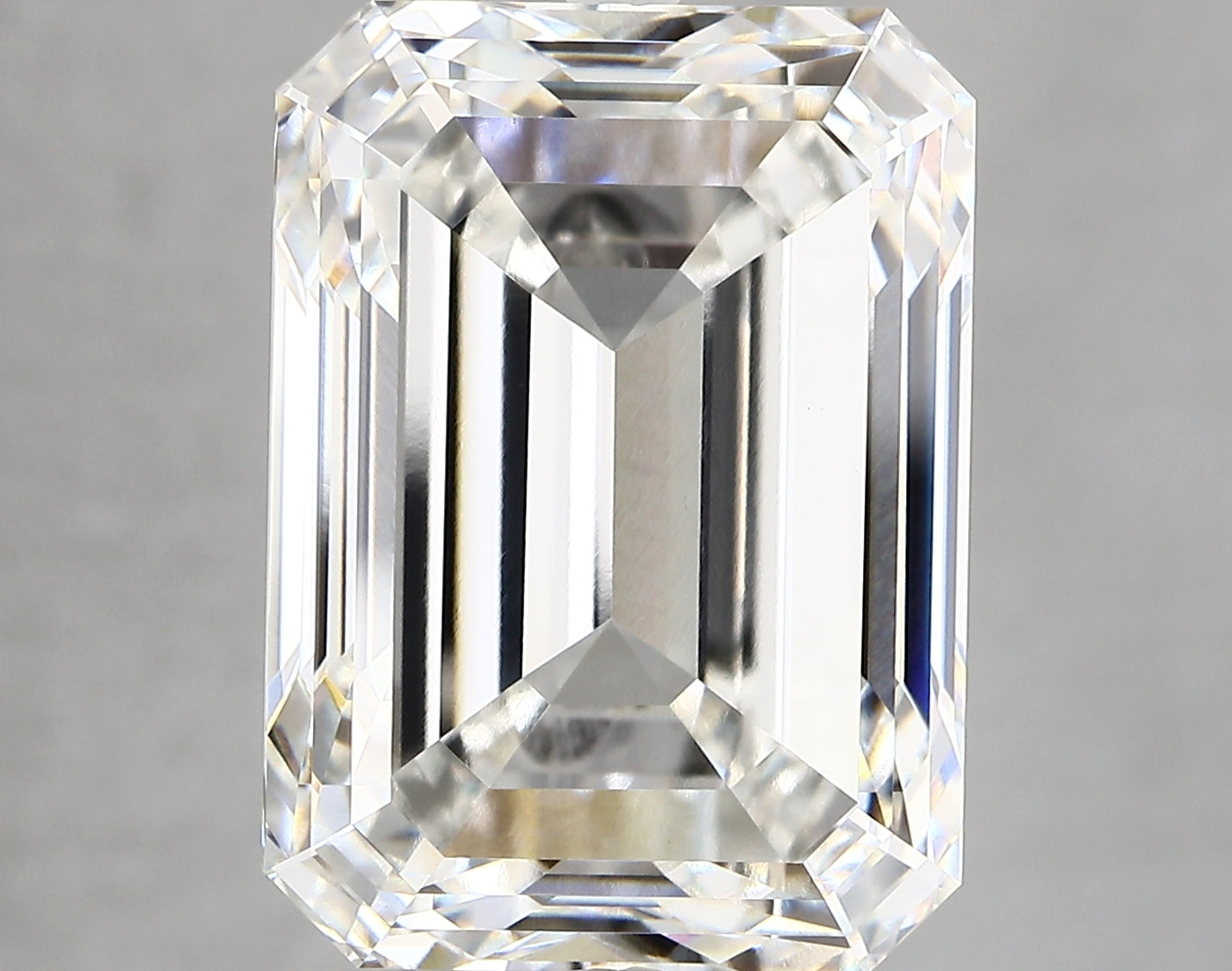 EMERALD lab grown diamond 15.16ct G/vvs2