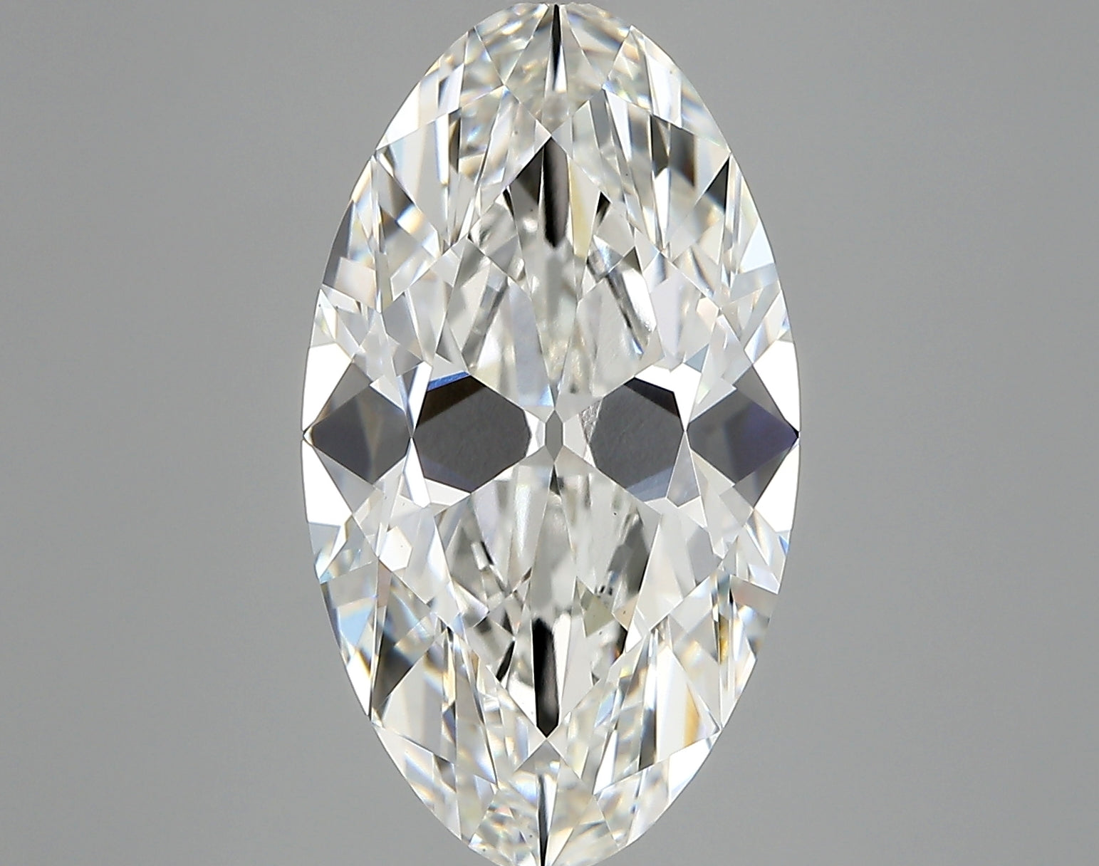 MOVAL lab grown diamond 6.64ct F/vvs2