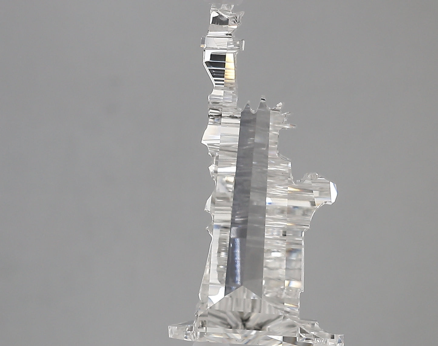 STATUE OF LIBERTY lab grown diamond 4.31ct F/vvs2